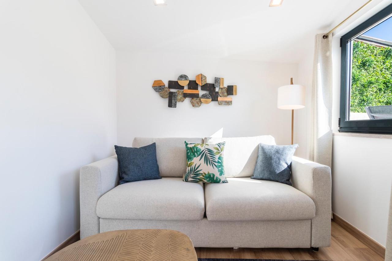 Perfect 1 Bed In Chiado With Terrace And Aircon Apartment Lisboa Ngoại thất bức ảnh